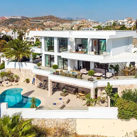Vacation Marbella I Riviera The View, Luxury Villa, Breathtaking Sea View, Private Pool, American Bbq, Close Distance To The Finest Beaches Ситио-де-Калаонда