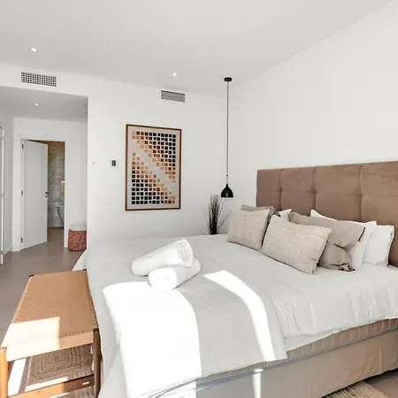 Вилла Vacation Marbella I Riviera The View, Luxury Villa, Breathtaking Sea View, Private Pool, American Bbq, Close Distance To The Finest Beaches Ситио-де-Калаонда