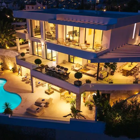 Вилла Vacation Marbella I Riviera The View, Luxury Villa, Breathtaking Sea View, Private Pool, American Bbq, Close Distance To The Finest Beaches Ситио-де-Калаонда