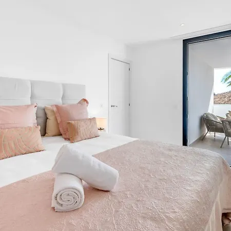 Vacation Marbella I Riviera The View, Luxury Villa, Breathtaking Sea View, Private Pool, American Bbq, Close Distance To The Finest Beaches *